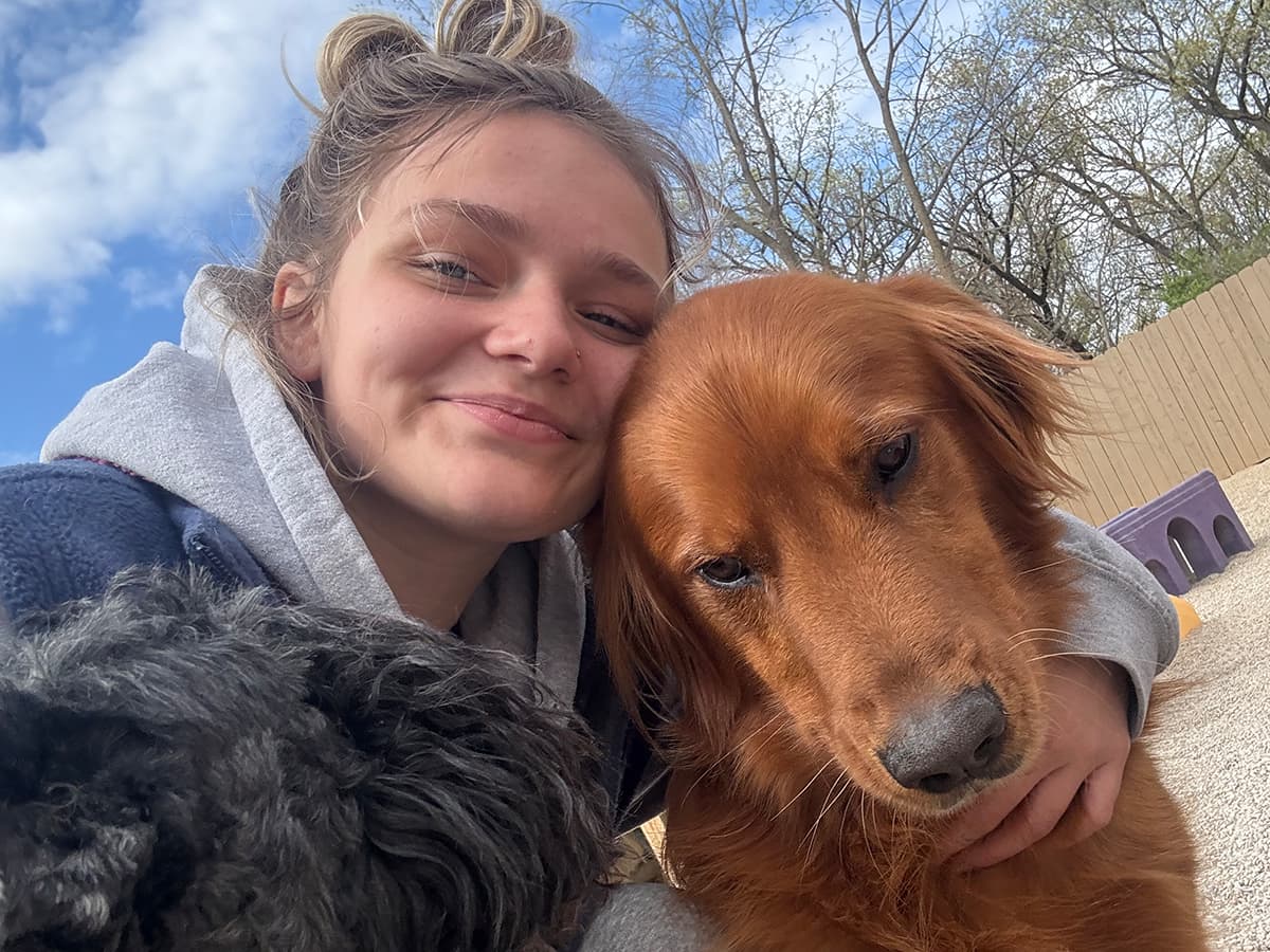 Samantha, Pack Handler at Leader of the Pack